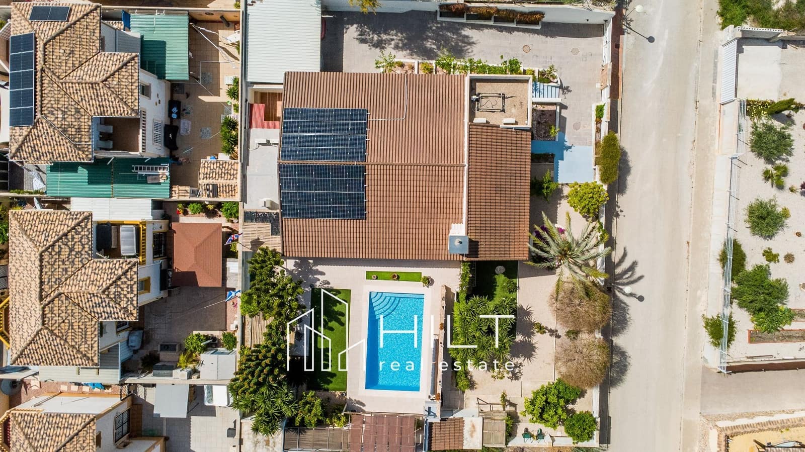 4 makuuhuone Huvila myytävänä paikassa Fortuna mukana uima-altaan 
autotalli - 354 999 € (Ref: 9763512)