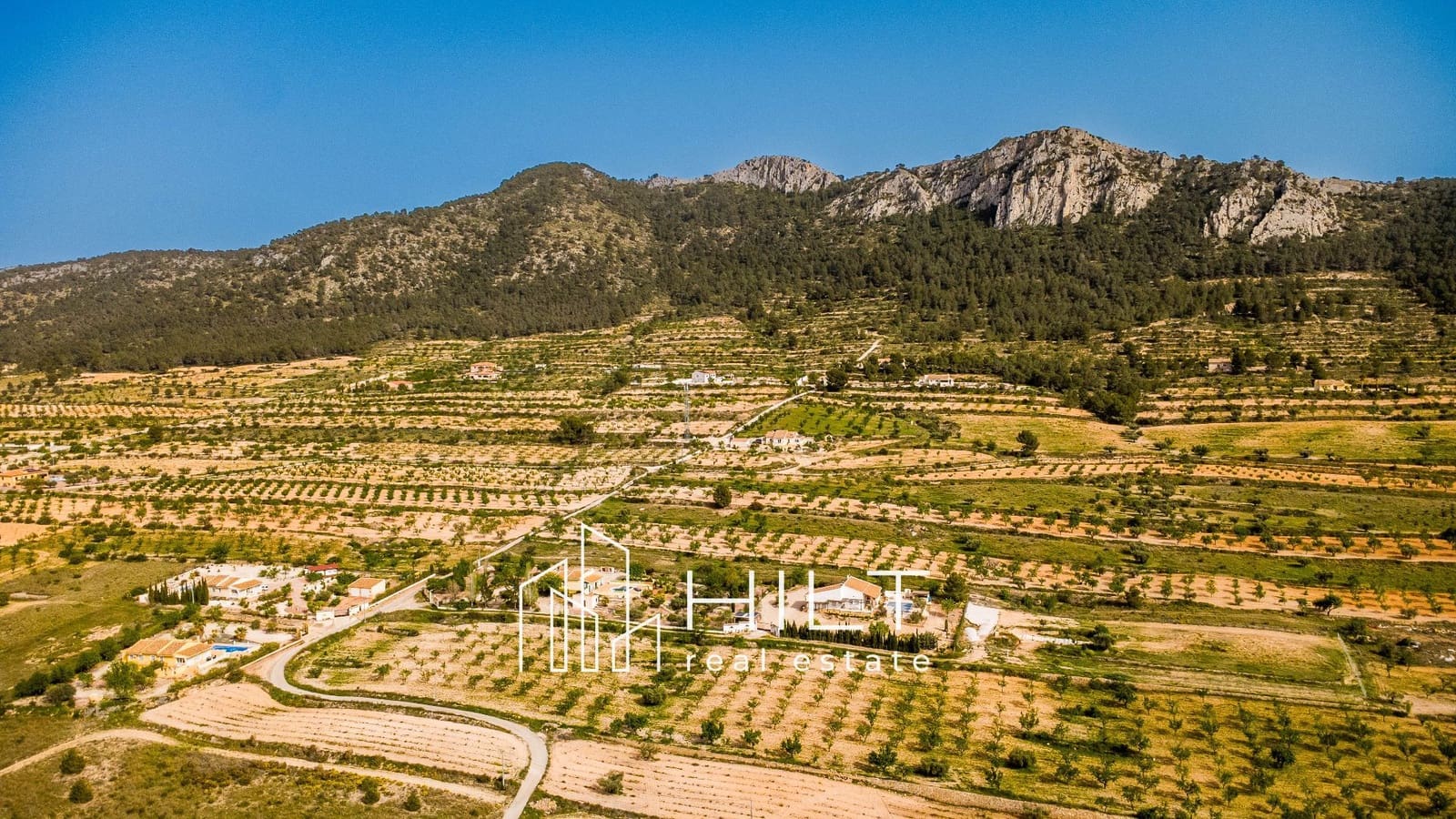 3 slaapkamer Villa te koop in Abanilla met zwembad garage - € 394.999 (Ref: 9772740)