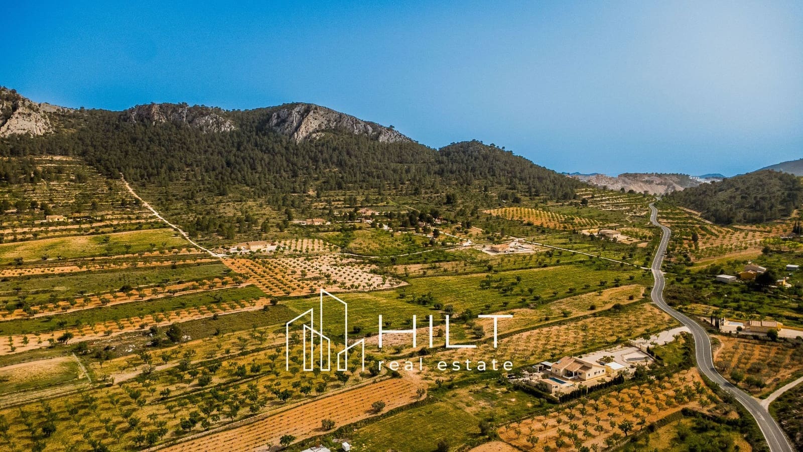 3 slaapkamer Villa te koop in Abanilla met zwembad garage - € 394.999 (Ref: 9772740)