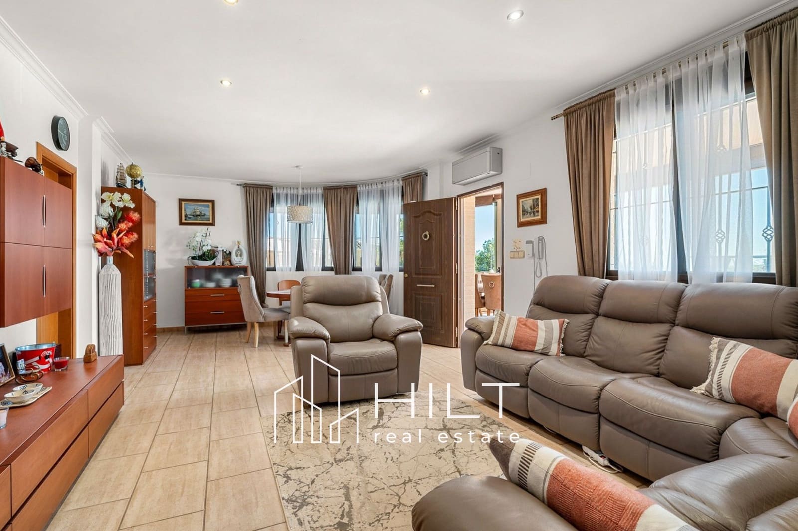 4 soverom Villa til salgs i Orihuela med svømmebasseng garasje - € 598 999 (Ref: 9780145)