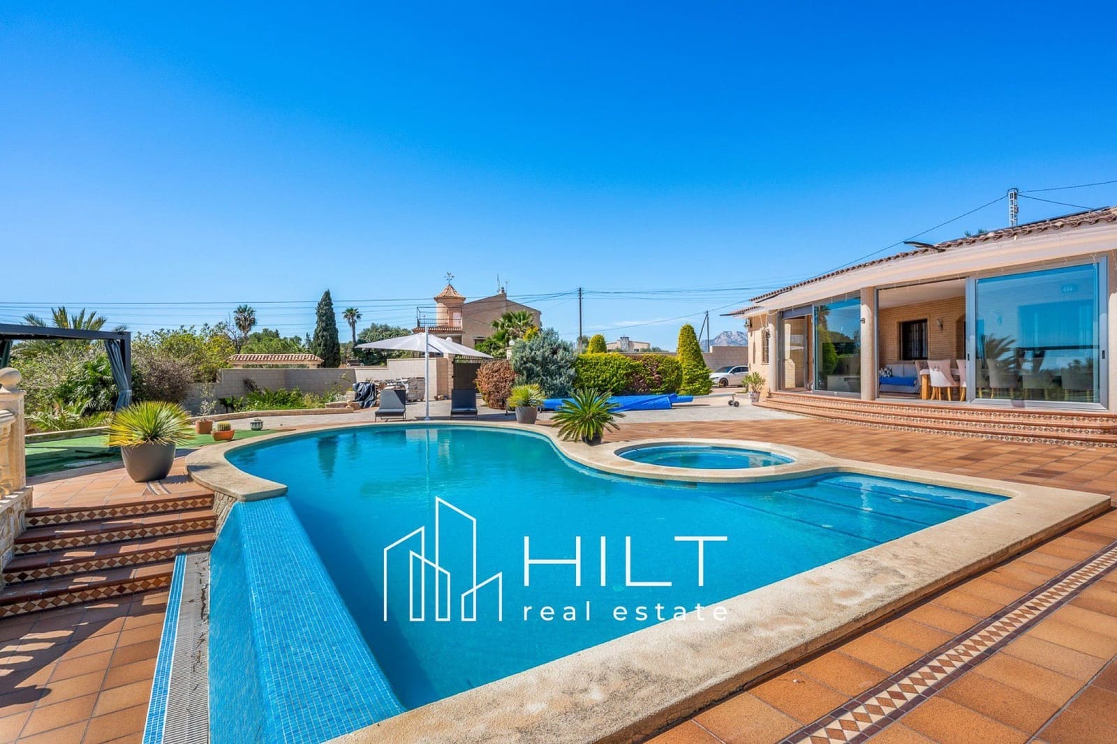 4 soverom Villa til salgs i Orihuela med svømmebasseng garasje - € 598 999 (Ref: 9780145)