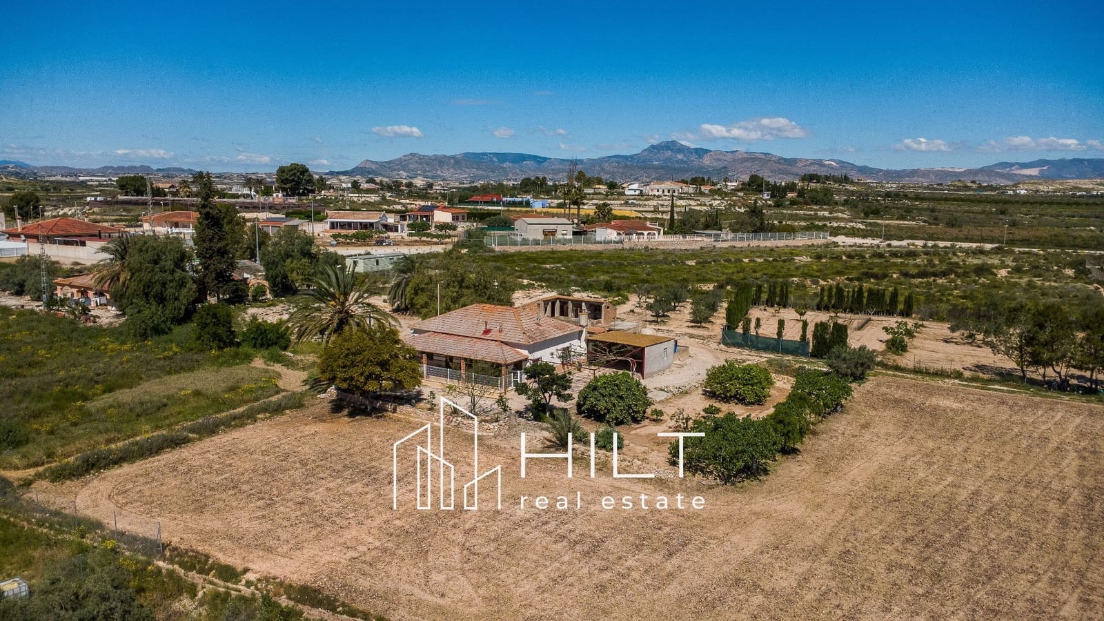 4 sovrum Villa till salu i Orihuela med garage - 294 999 € (Ref: 9813017)