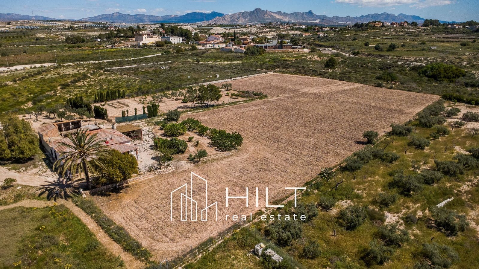 4 bedroom Villa for sale in Fortuna with garage - € 294,999 (Ref: 9813018)