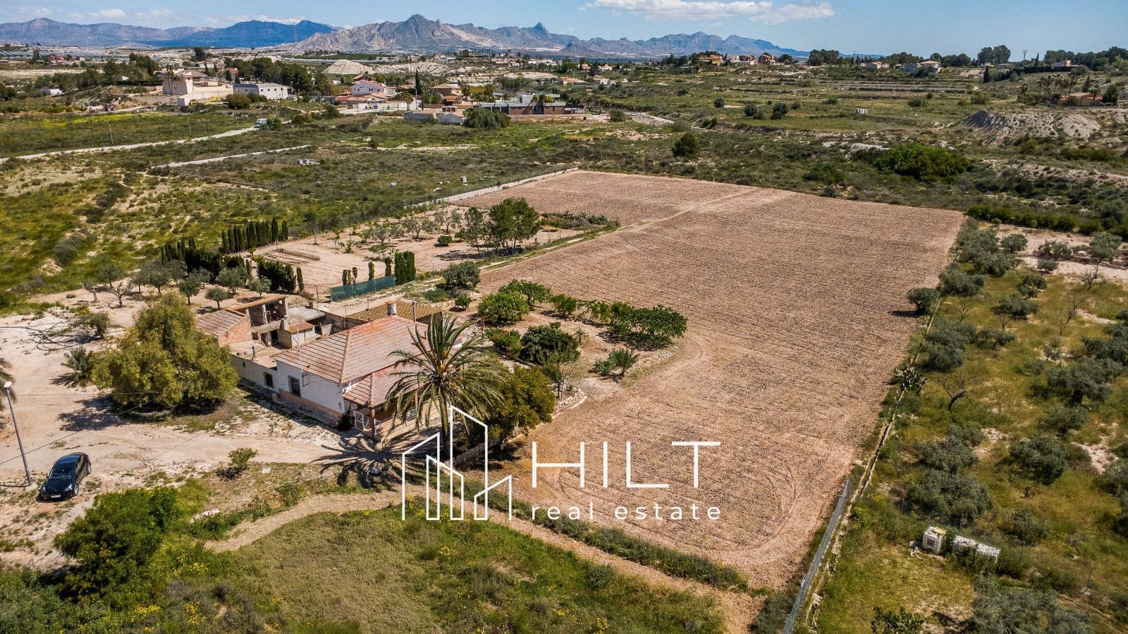 4 bedroom Villa for sale in Fortuna with garage - € 294,999 (Ref: 9813018)