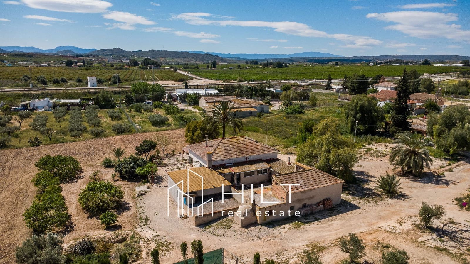 4 bedroom Villa for sale in Fortuna with garage - € 294,999 (Ref: 9813018)