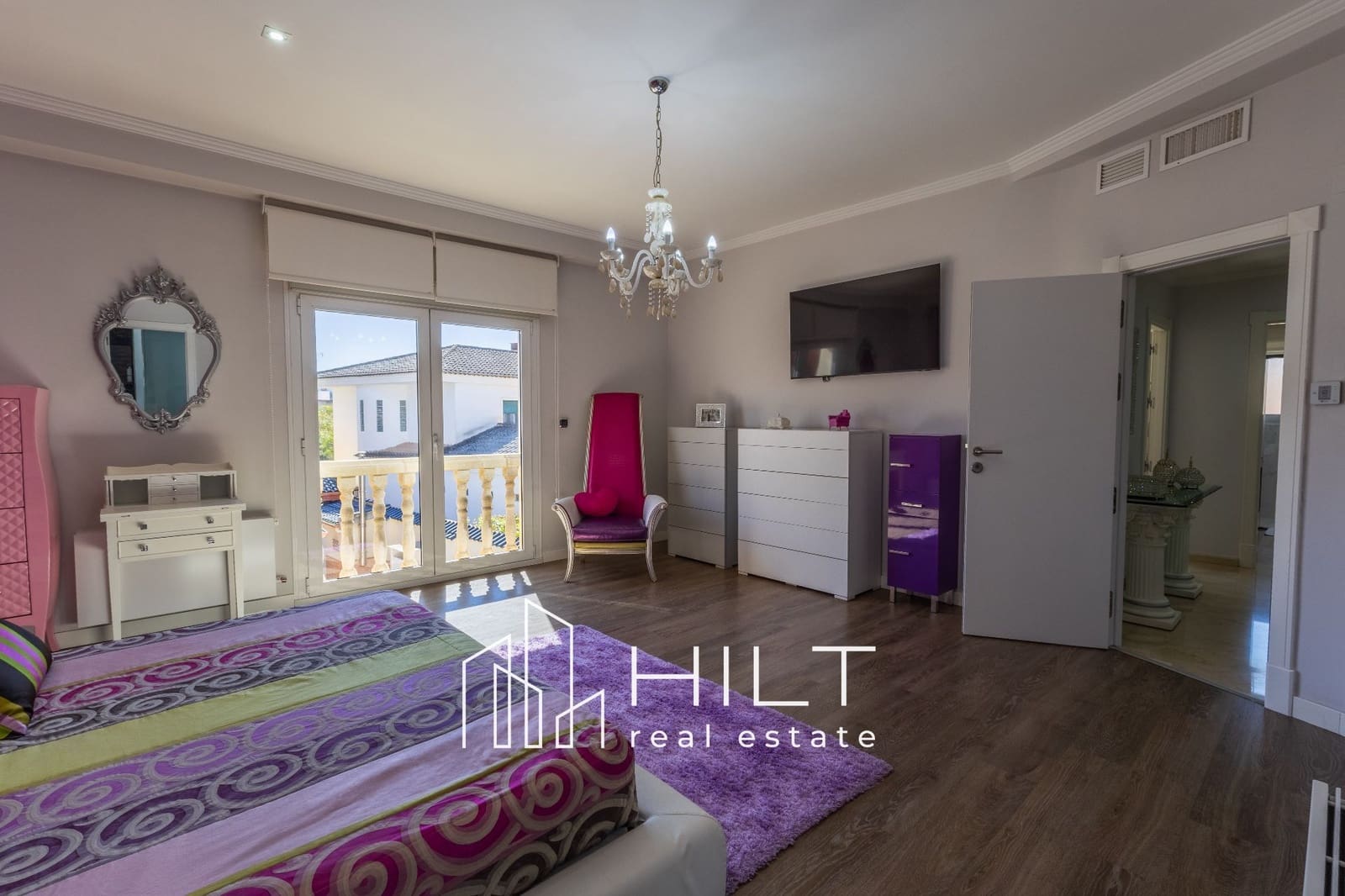 Chalet de 3 habitaciones en Algorfa en venta con piscina garaje - 1.199.999 € (Ref: 9813025)