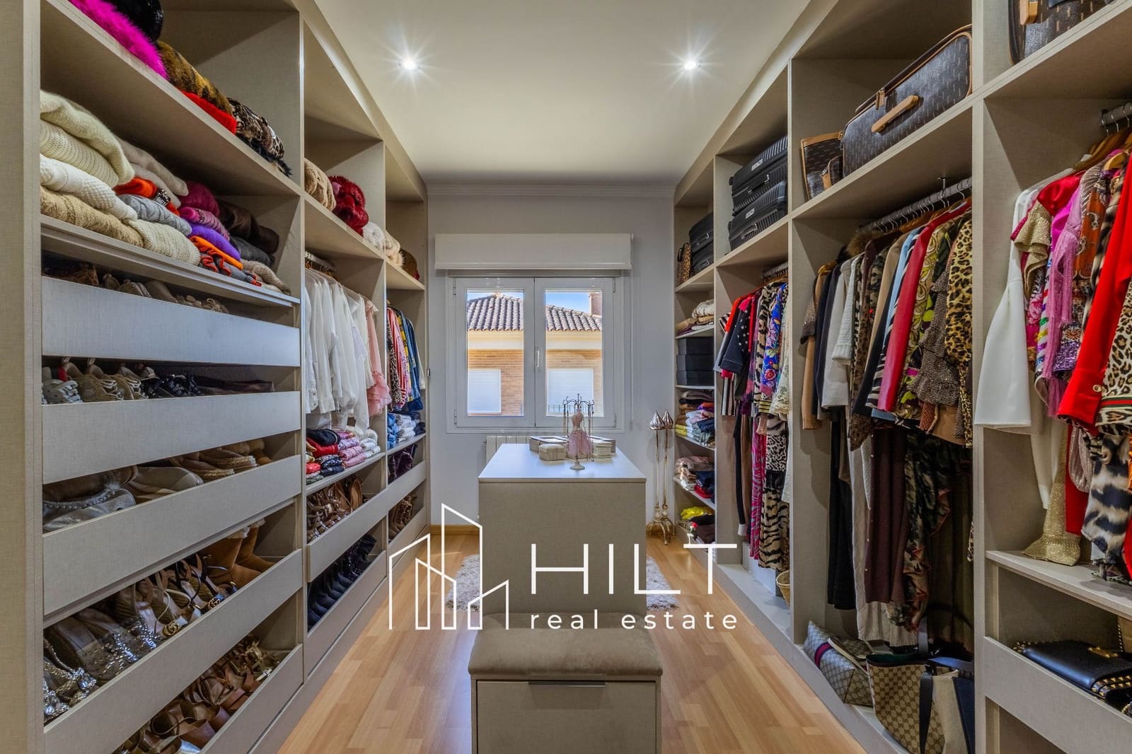Chalet de 3 habitaciones en Algorfa en venta con piscina garaje - 1.199.999 € (Ref: 9813025)