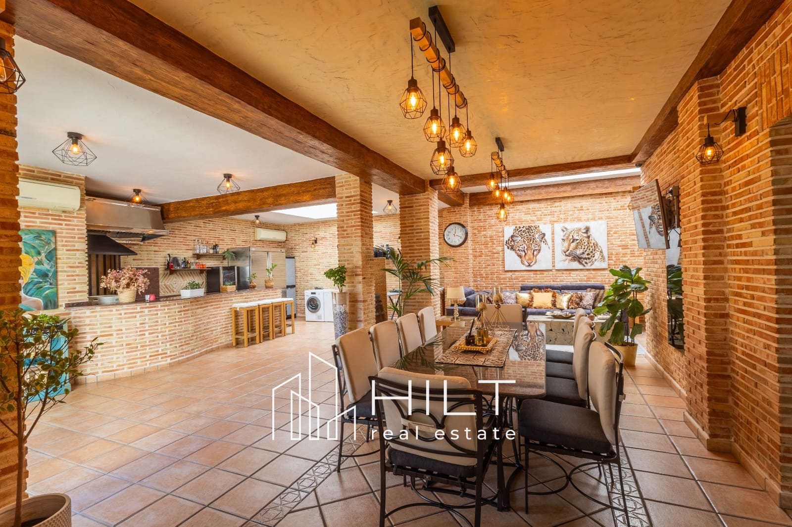 Chalet de 3 habitaciones en Algorfa en venta con piscina garaje - 1.199.999 € (Ref: 9813025)
