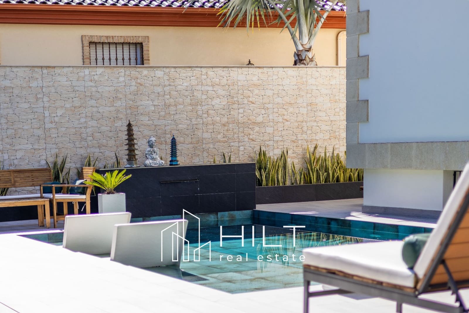 Chalet de 3 habitaciones en Algorfa en venta con piscina garaje - 1.199.999 € (Ref: 9813025)