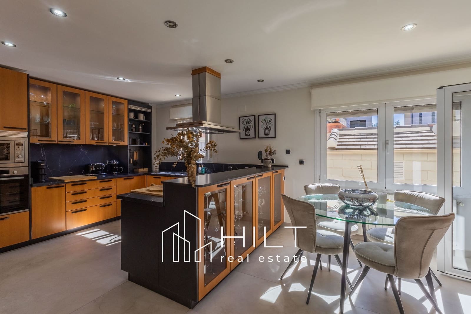 3 bedroom Villa for sale in Almoradi with pool garage - € 1,199,999 (Ref: 9813026)