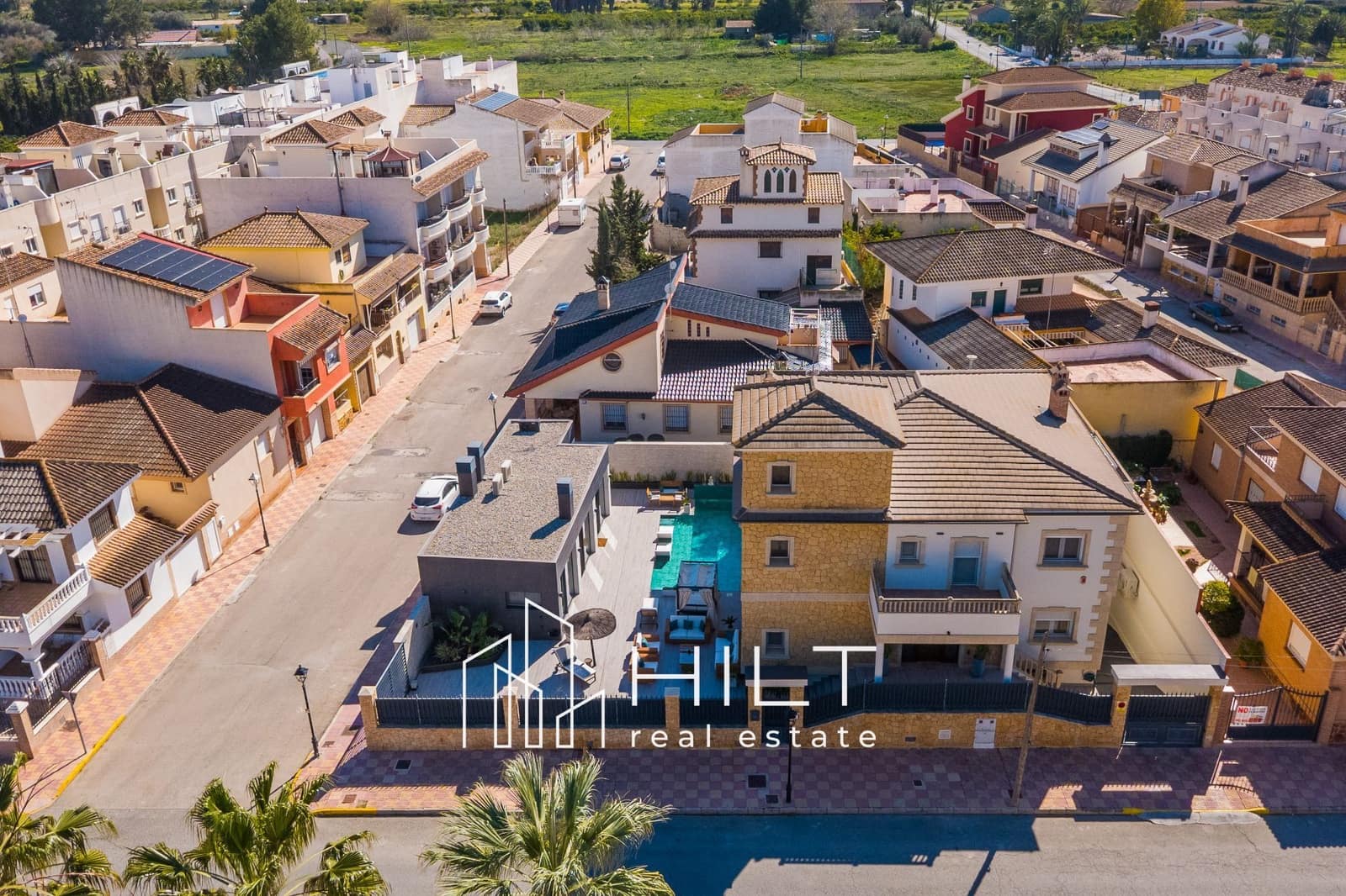 3 bedroom Villa for sale in Almoradi with pool garage - € 1,199,999 (Ref: 9813026)