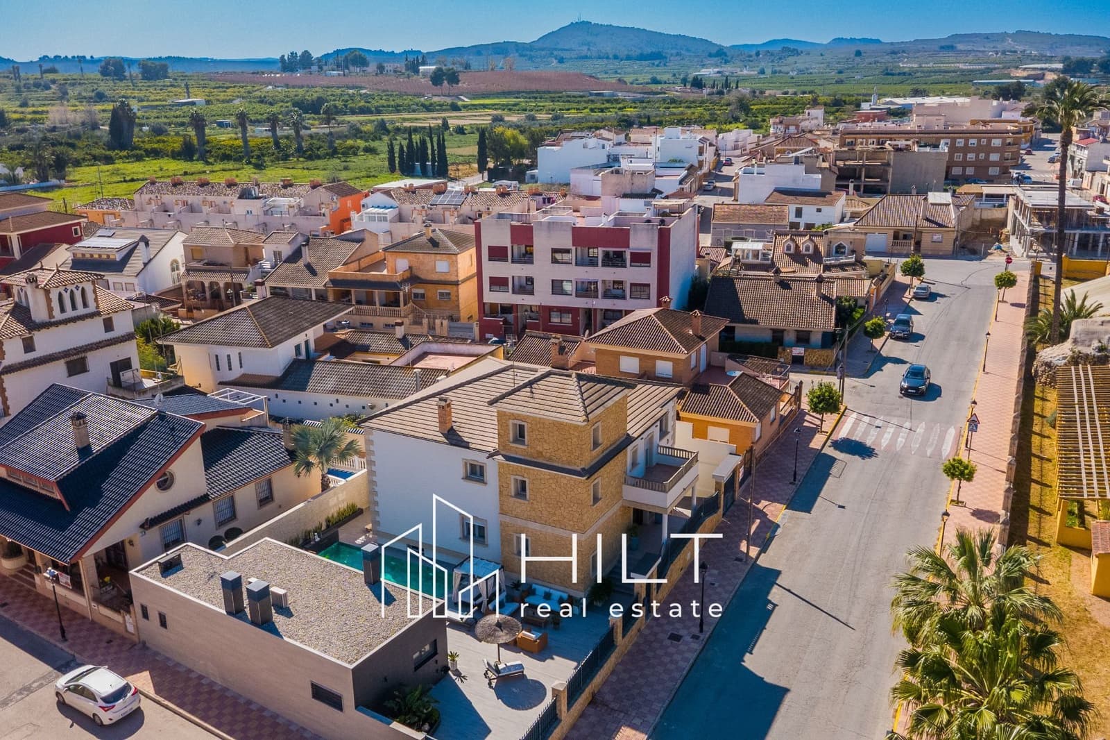 3 bedroom Villa for sale in Almoradi with pool garage - € 1,199,999 (Ref: 9813026)