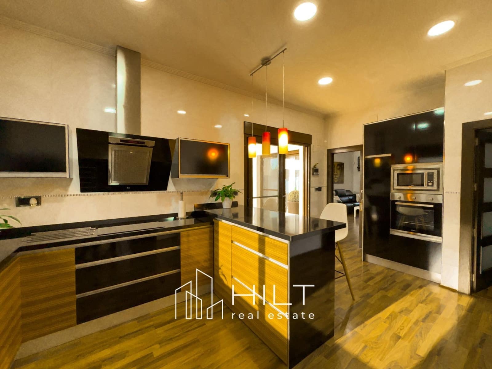 4 bedroom Villa for sale in Almoradi with pool garage - € 429,999 (Ref: 9813027)