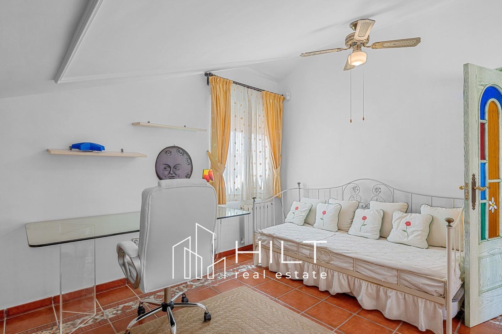 6 soverom Villa til salgs i Torrevieja med svømmebasseng garasje - € 949 999 (Ref: 9813029)