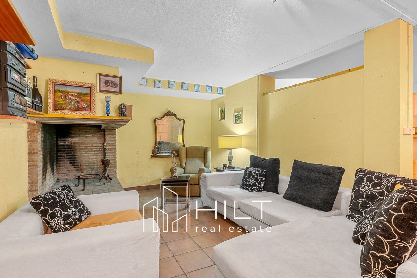 6 soverom Villa til salgs i Torrevieja med svømmebasseng garasje - € 949 999 (Ref: 9813029)