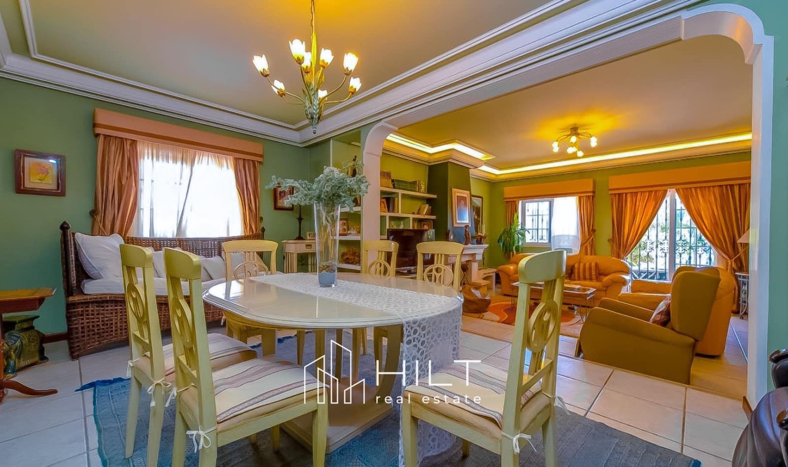 6 chambre Villa/Maison à vendre à Torrevieja avec piscine garage - 949 999 € (Ref: 9813030)