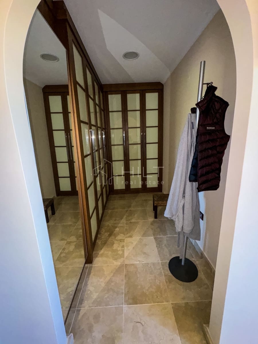 5 soveværelse Villa til salg i Algorfa med swimmingpool garage - € 850.000 (Ref: 9813031)