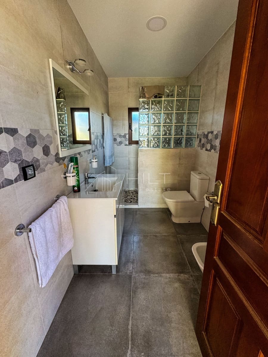 5 soveværelse Villa til salg i Algorfa med swimmingpool garage - € 850.000 (Ref: 9813031)