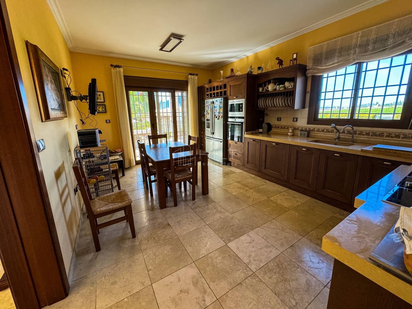 5 soveværelse Villa til salg i Algorfa med swimmingpool garage - € 850.000 (Ref: 9813031)