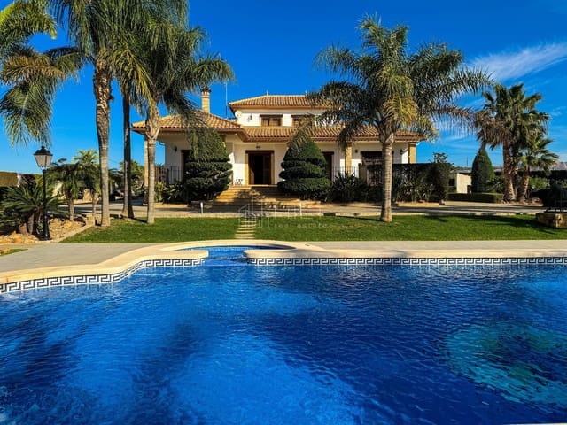 5 soveværelse Villa til salg i Algorfa med swimmingpool garage - € 850.000 (Ref: 9813031)