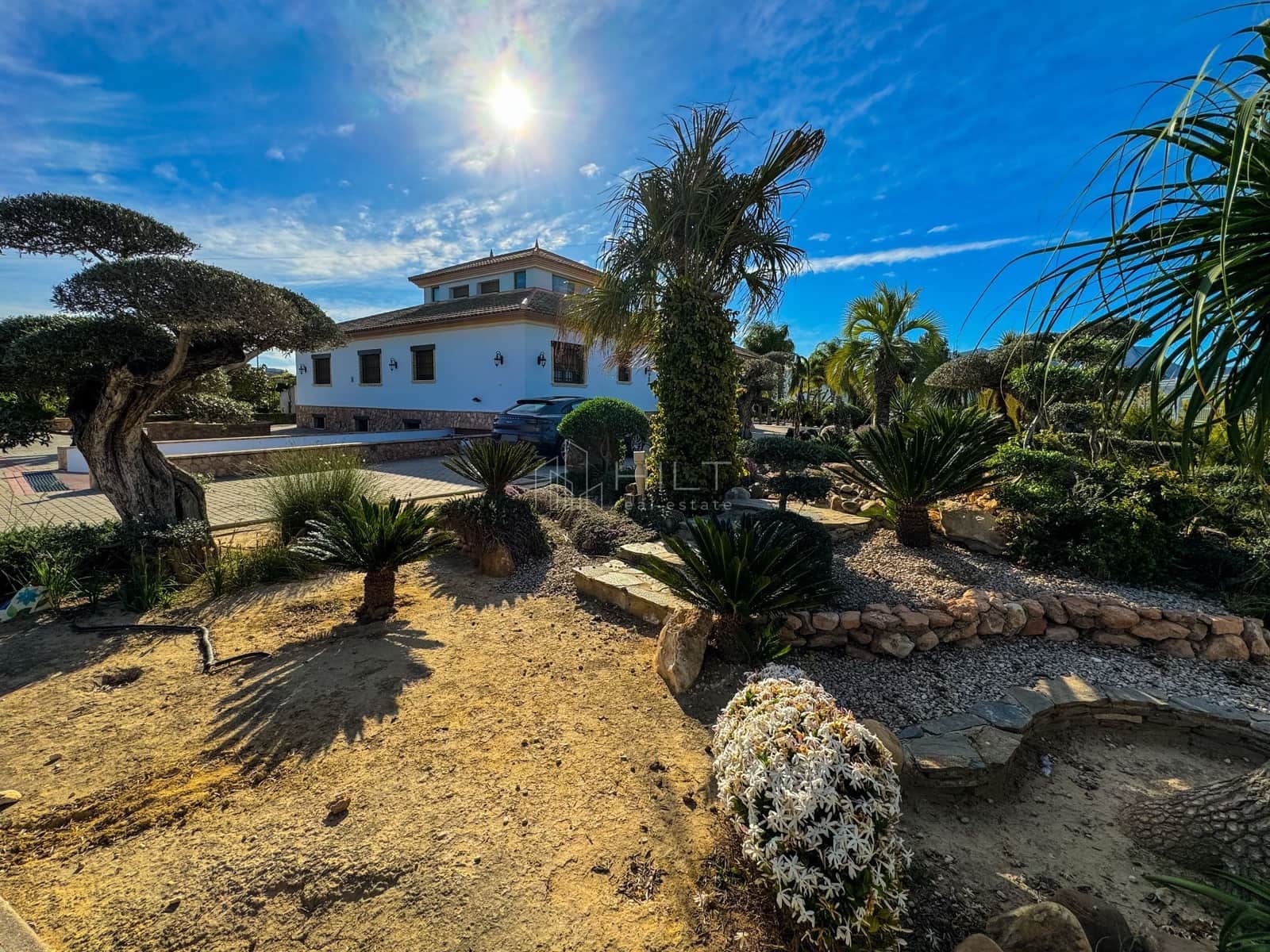 5 soveværelse Villa til salg i Algorfa med swimmingpool garage - € 850.000 (Ref: 9813031)