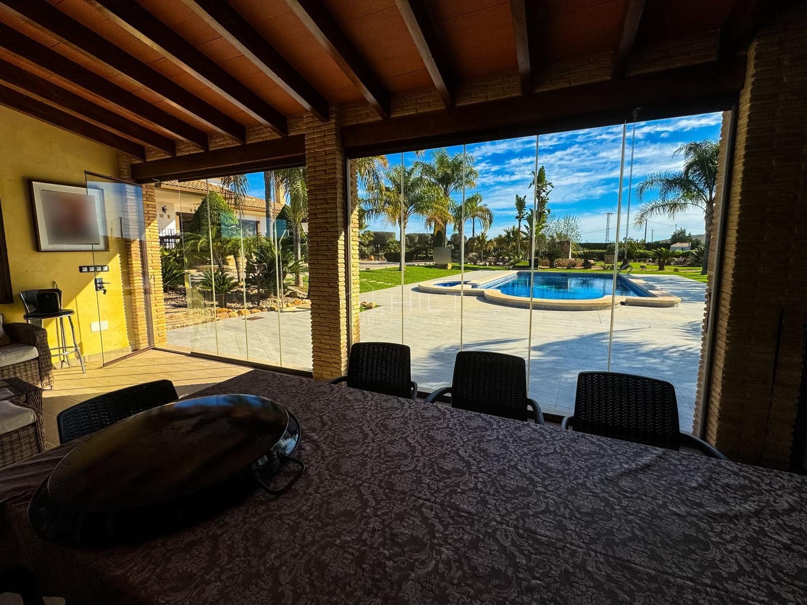 5 soveværelse Villa til salg i Algorfa med swimmingpool garage - € 850.000 (Ref: 9813031)