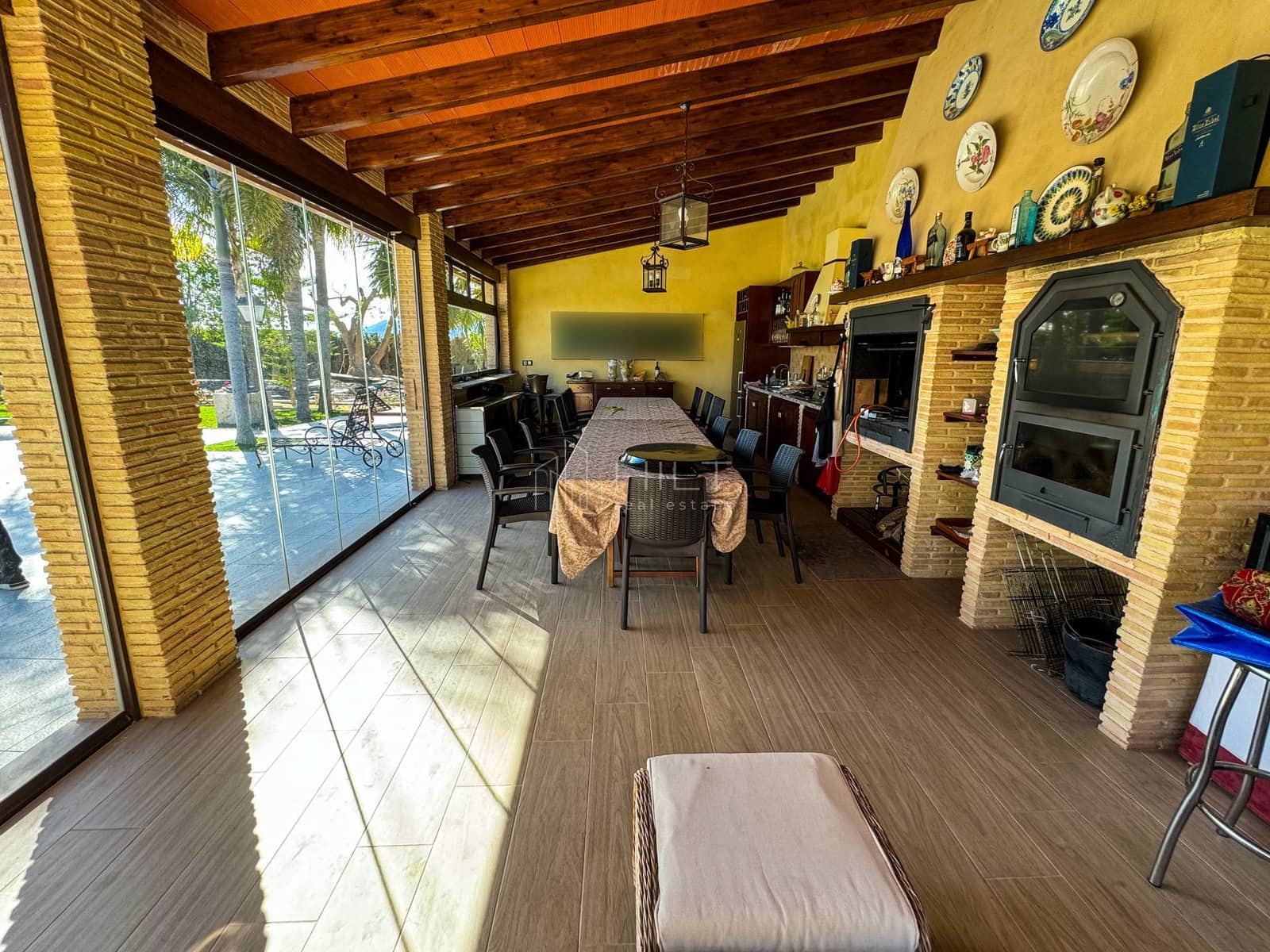 5 bedroom Villa for sale in Almoradi with pool garage - € 850,000 (Ref: 9813032)