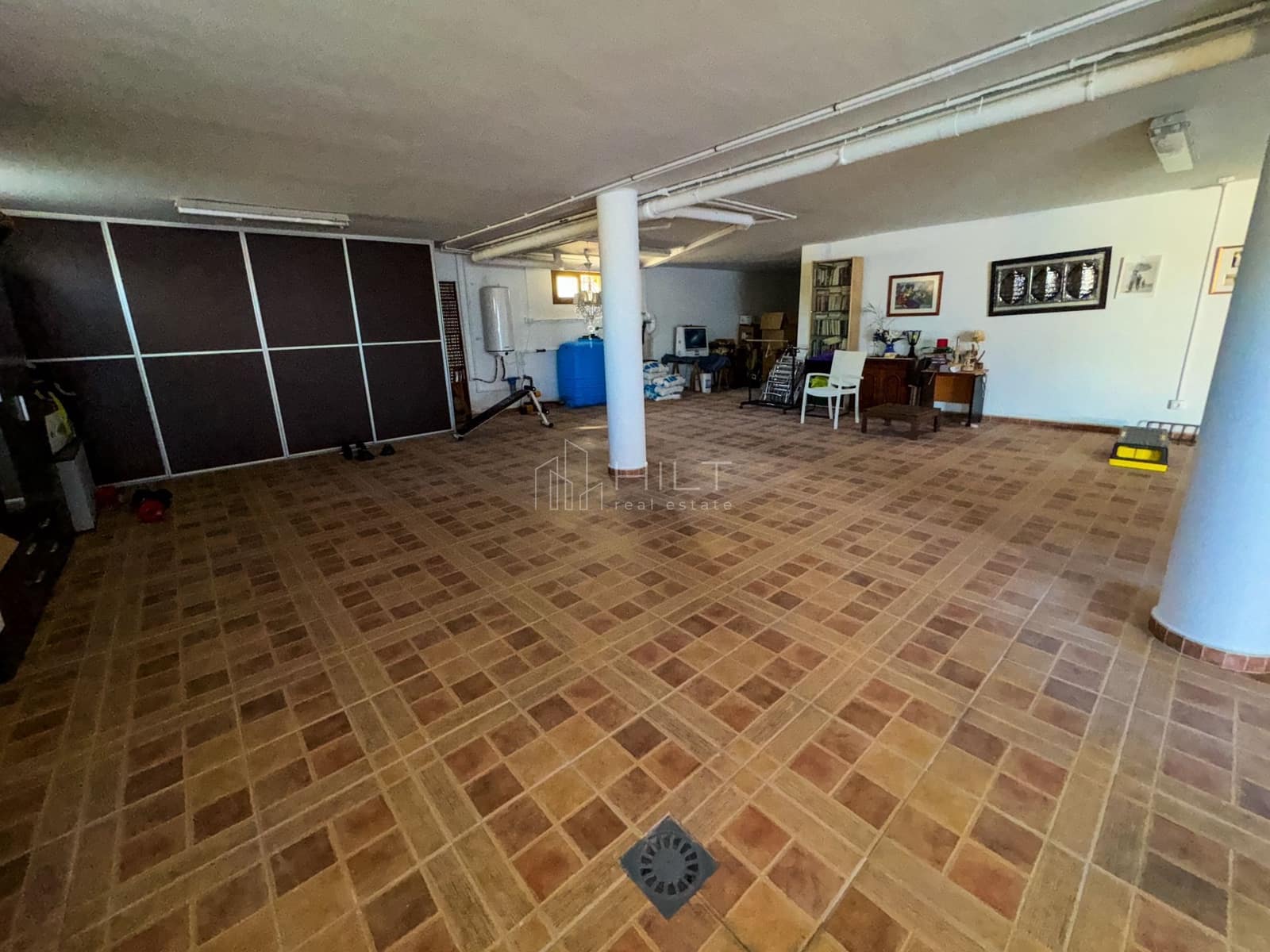 5 bedroom Villa for sale in Almoradi with pool garage - € 850,000 (Ref: 9813032)