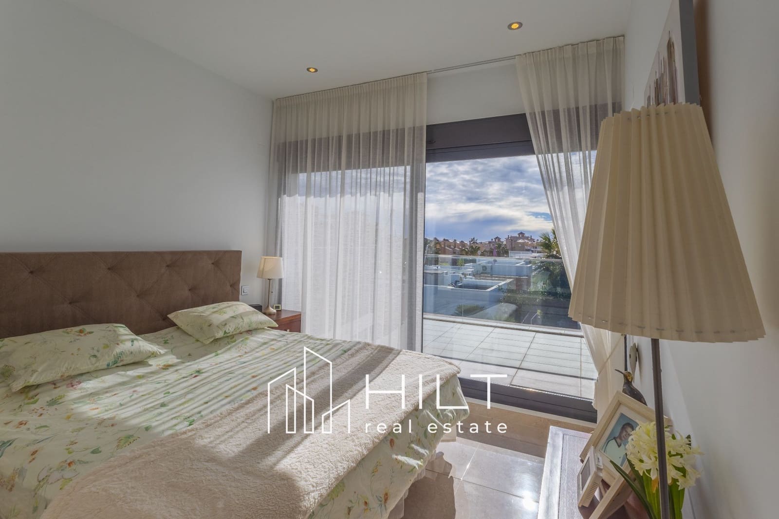 3 sovrum Villa till salu i Orihuela Costa med pool garage - 509 999 € (Ref: 9813033)