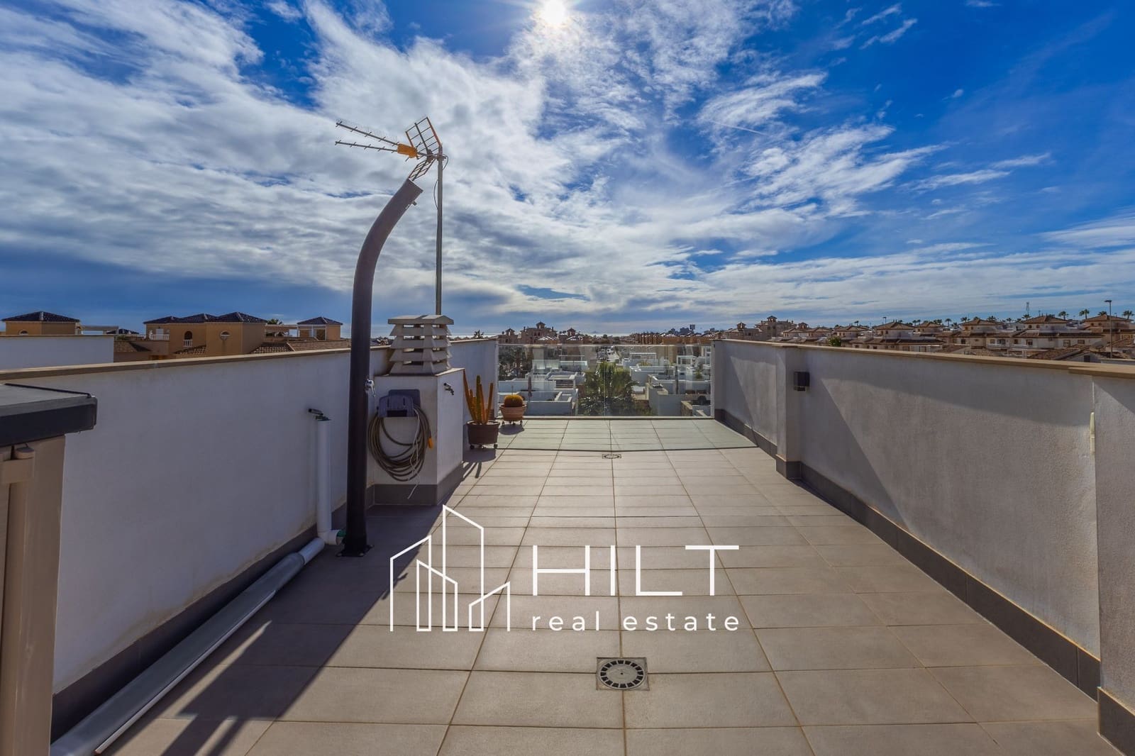 3 sovrum Villa till salu i Orihuela Costa med pool garage - 509 999 € (Ref: 9813033)