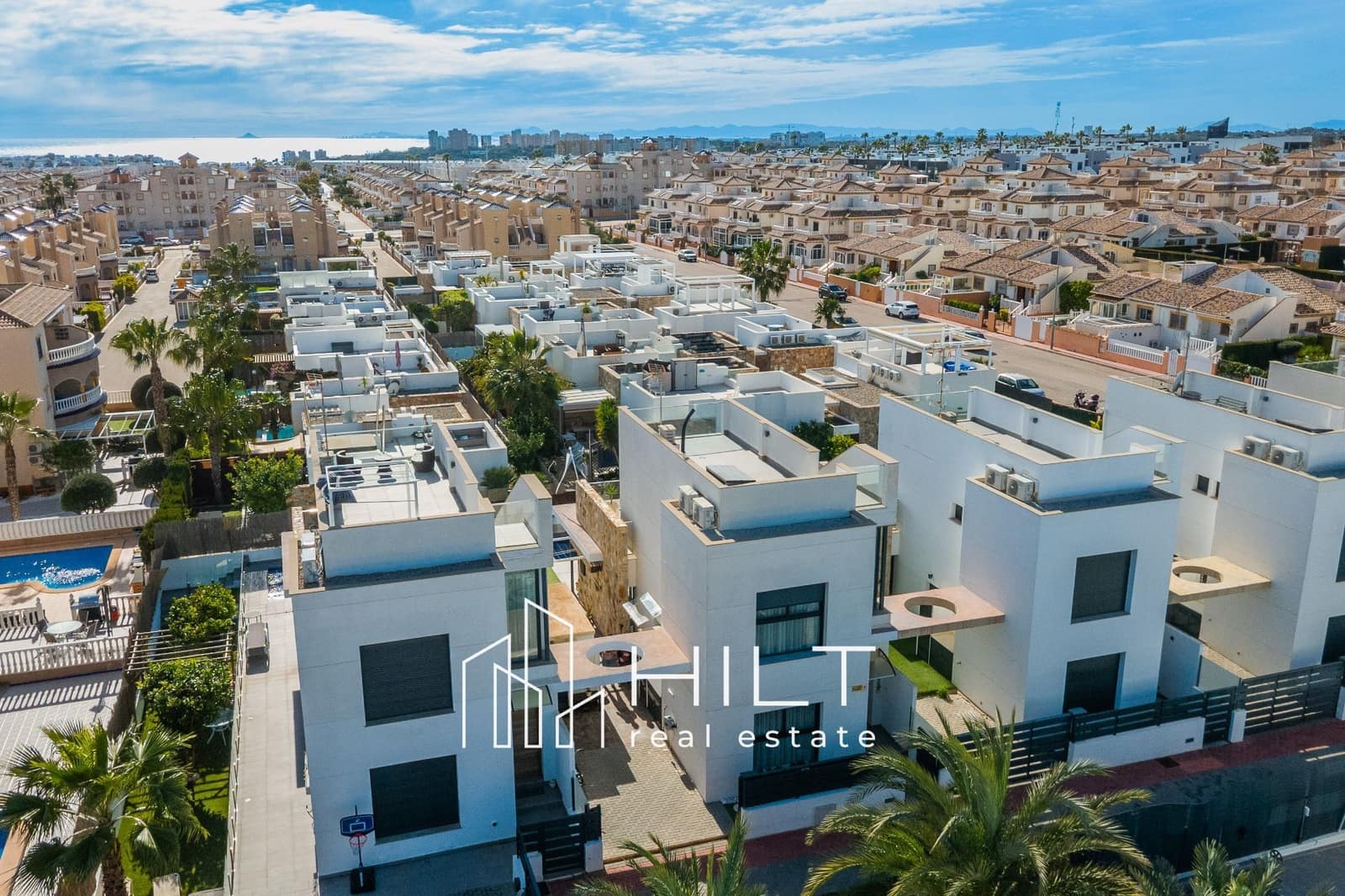 3 sovrum Villa till salu i Orihuela Costa med pool garage - 509 999 € (Ref: 9813033)