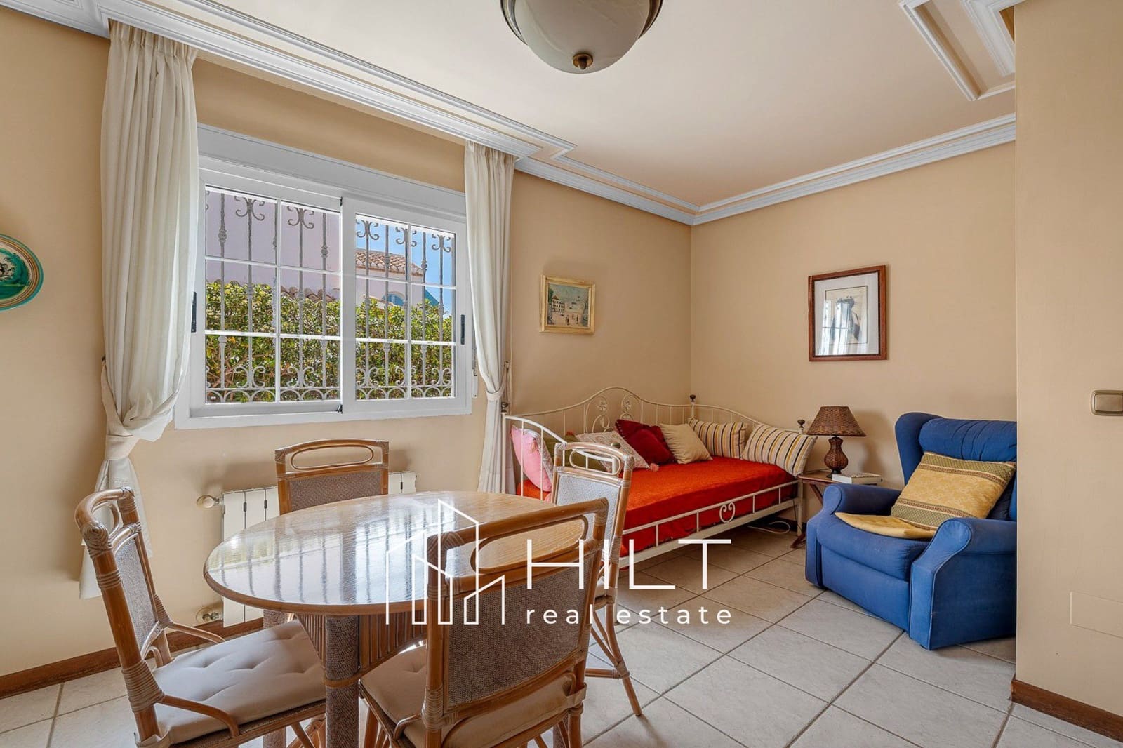 Chalet de 6 habitaciones en Torrevieja en venta con piscina garaje - 949.999 € (Ref: 9842153)