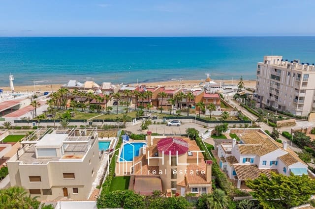 Chalet de 6 habitaciones en Torrevieja en venta con piscina garaje - 949.999 € (Ref: 9842153)