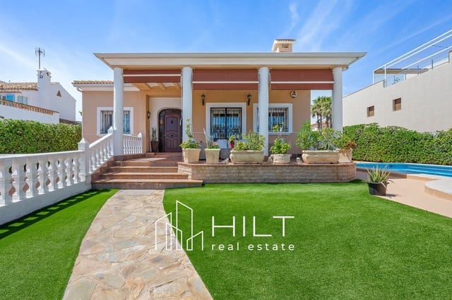 Chalet de 6 habitaciones en Torrevieja en venta con piscina garaje - 949.999 € (Ref: 9842153)