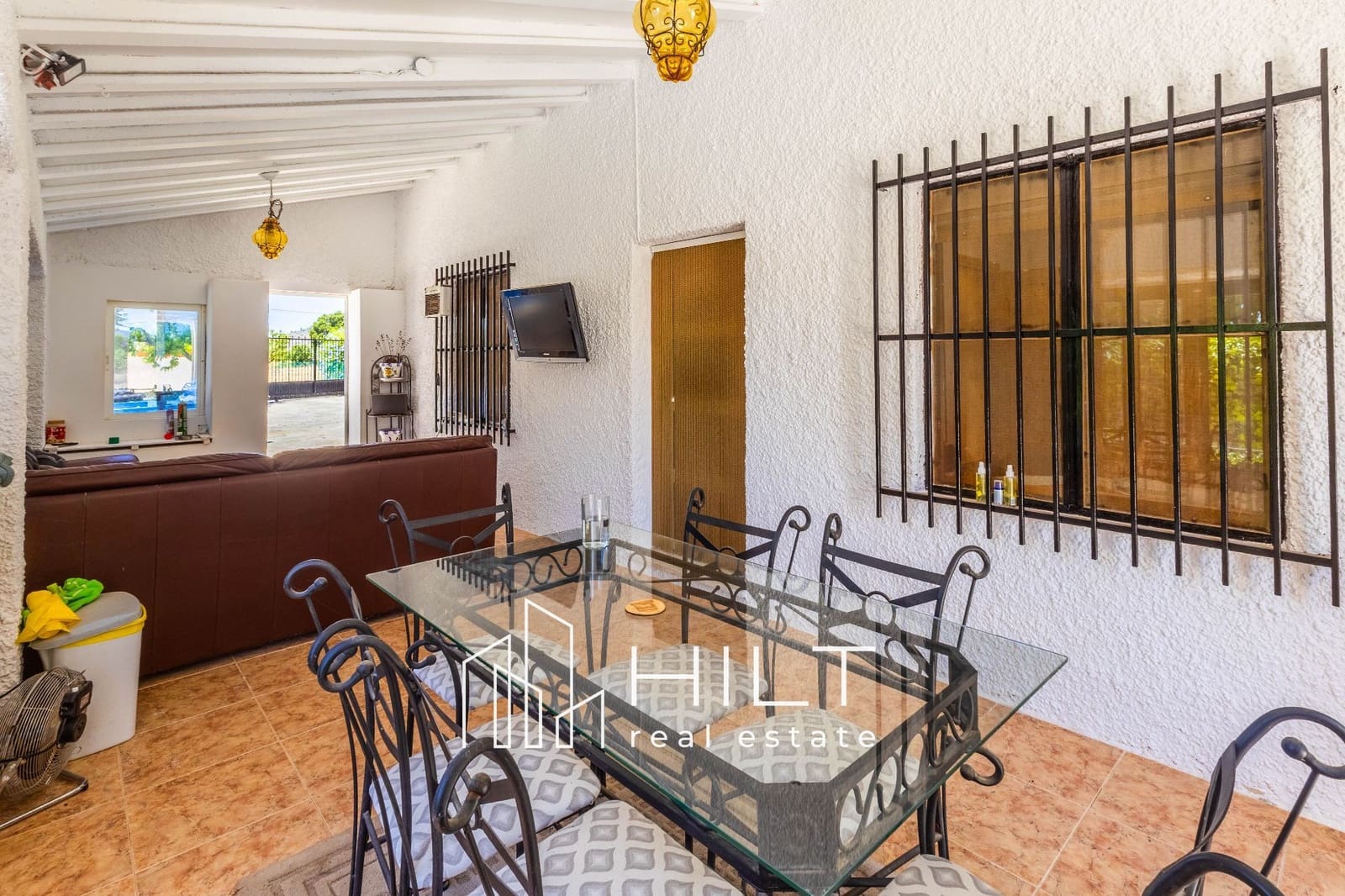 5 soverom Villa til salgs i La Solana med svømmebasseng garasje - € 274 999 (Ref: 9921708)