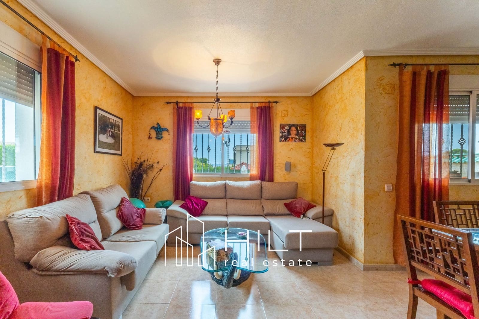 3 slaapkamer Villa te koop in Orihuela met zwembad garage - € 294.999 (Ref: 9928752)