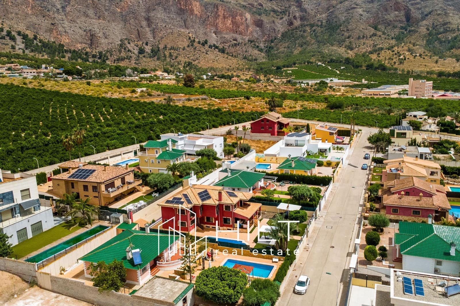 3 slaapkamer Villa te koop in Orihuela met zwembad garage - € 294.999 (Ref: 9928752)