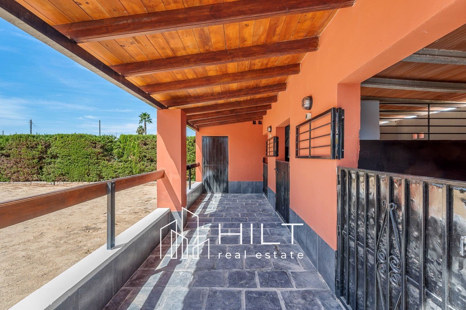 6 soveværelse Villa til salg i Ciudad Quesada med swimmingpool garage - € 594.999 (Ref: 9928755)