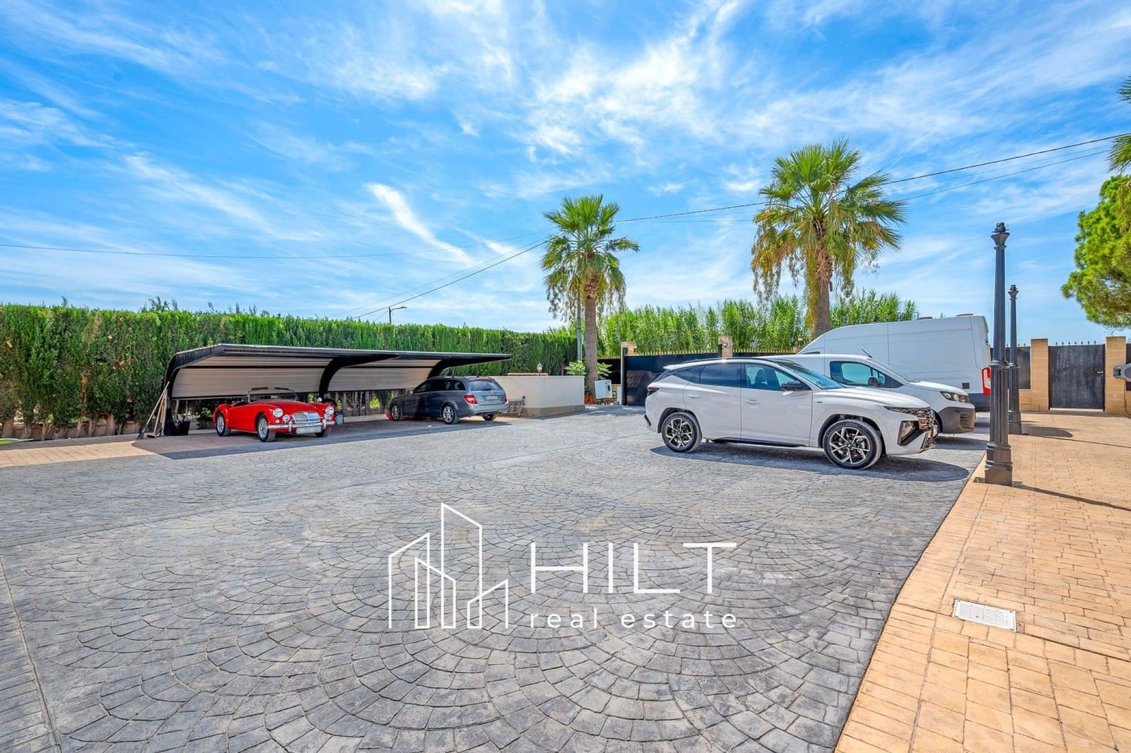 6 soveværelse Villa til salg i Ciudad Quesada med swimmingpool garage - € 594.999 (Ref: 9928755)