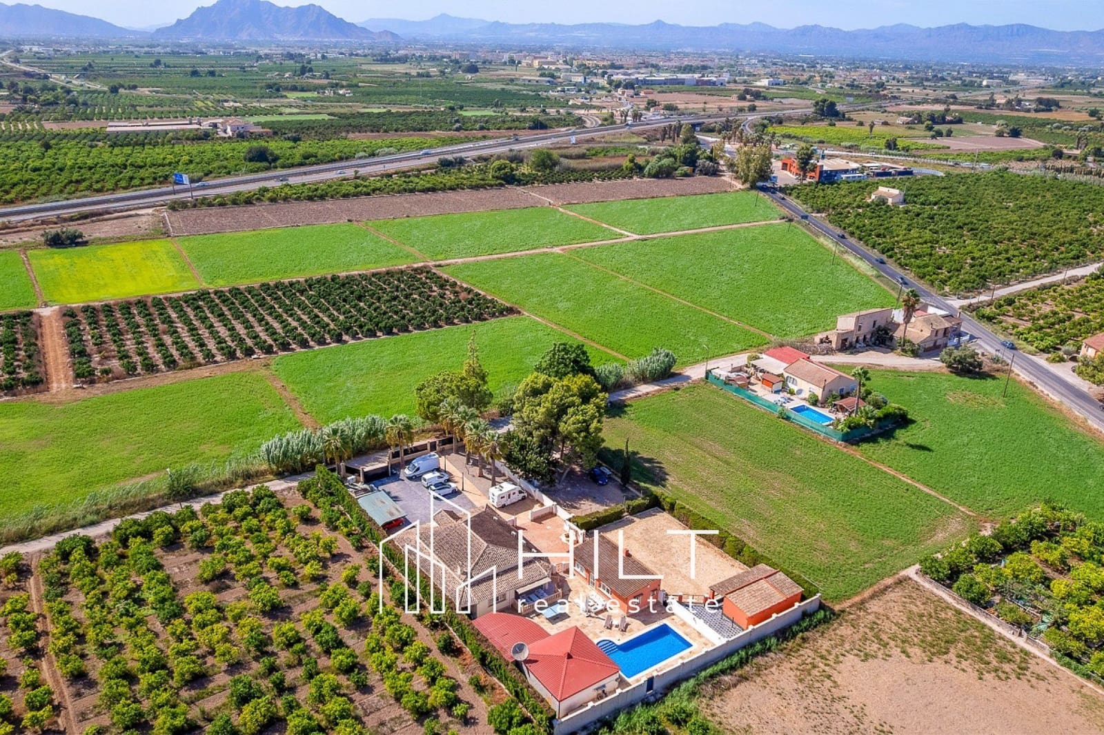 6 soveværelse Villa til salg i Ciudad Quesada med swimmingpool garage - € 594.999 (Ref: 9928755)