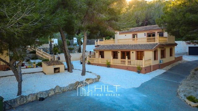 4 soverom Villa til salgs i Orihuela med svømmebasseng garasje - € 543 999 (Ref: 9928757)