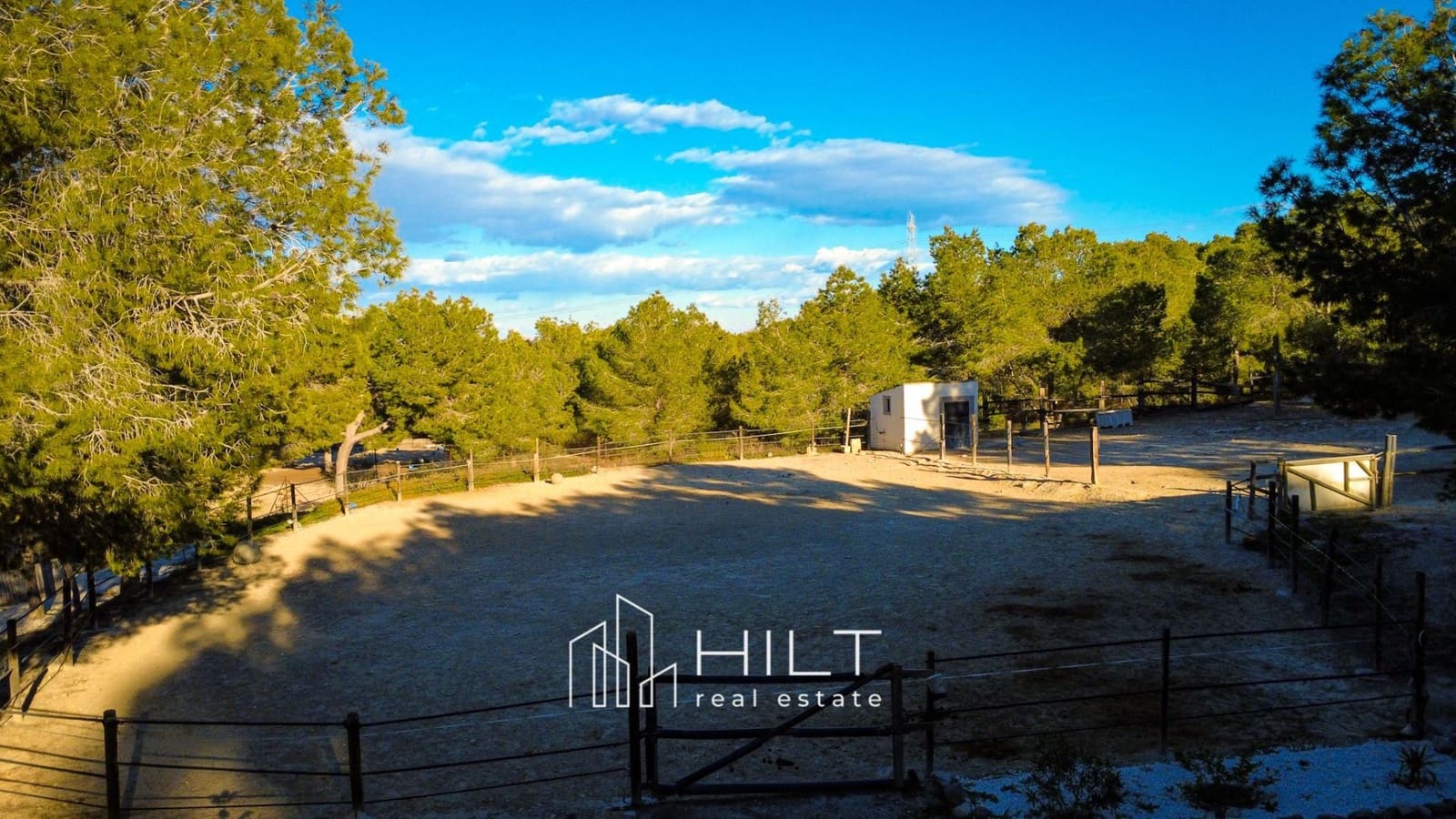 4 soverom Villa til salgs i Orihuela med svømmebasseng garasje - € 543 999 (Ref: 9928757)