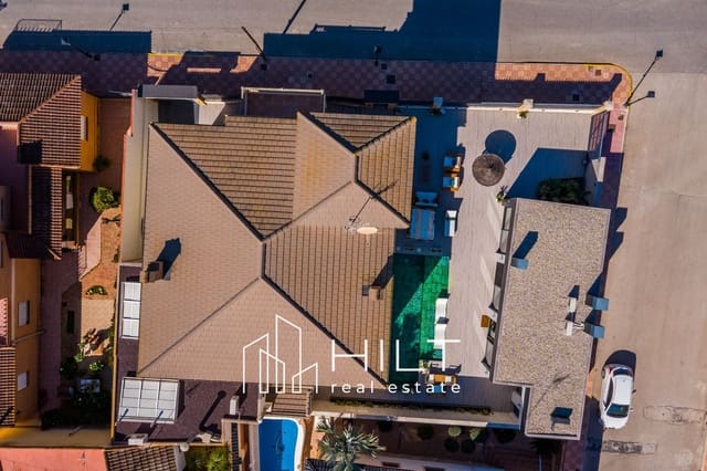 3 camera da letto Villa in vendita in Orihuela con piscina garage - 1.199.999 € (Rif: 9932834)