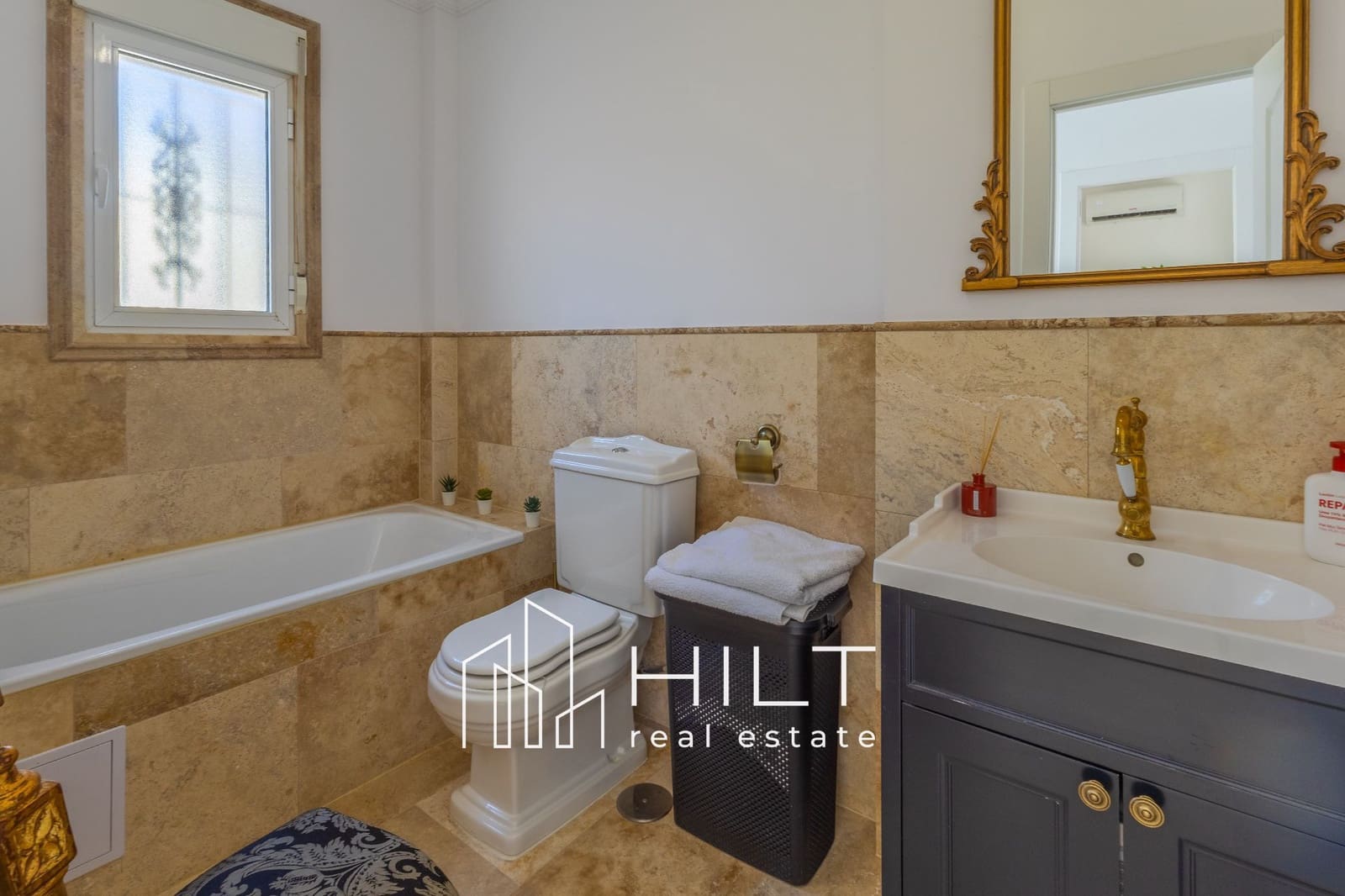 3 soverom Villa til salgs i Orihuela Costa med svømmebasseng garasje - € 249 999 (Ref: 9956808)