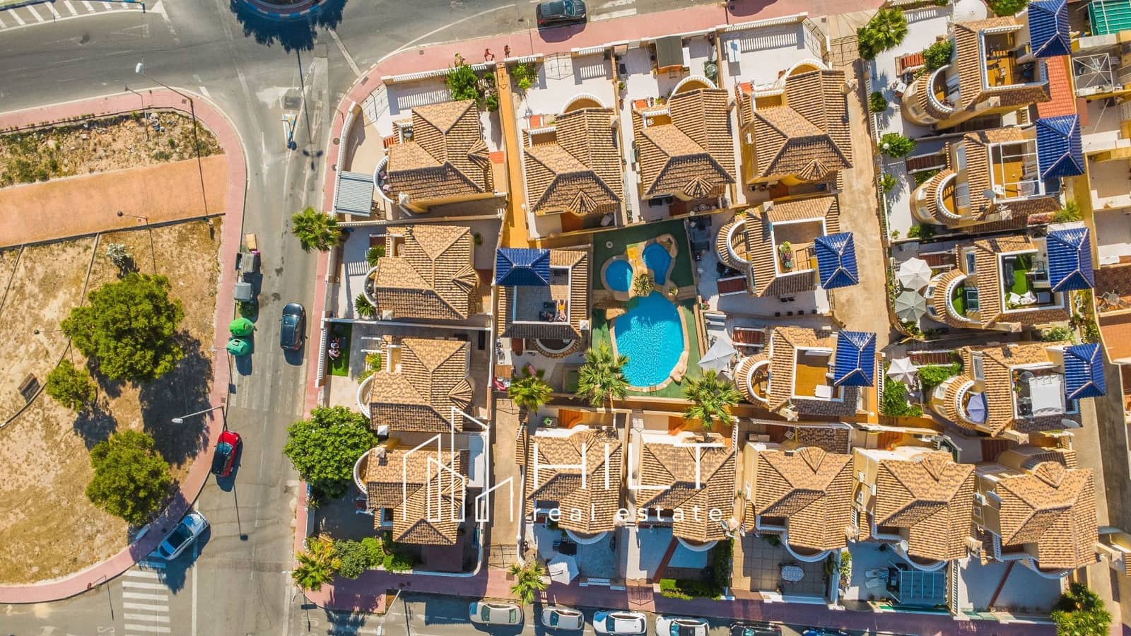3 soverom Villa til salgs i Orihuela Costa med svømmebasseng garasje - € 249 999 (Ref: 9956808)