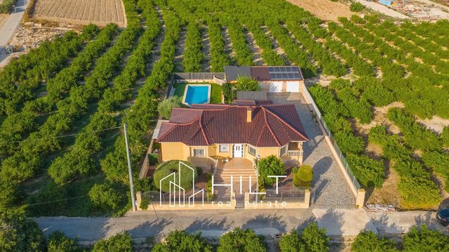 4 chambre Villa/Maison à vendre à Orihuela avec piscine garage - 419 998 € (Ref: 9995445)