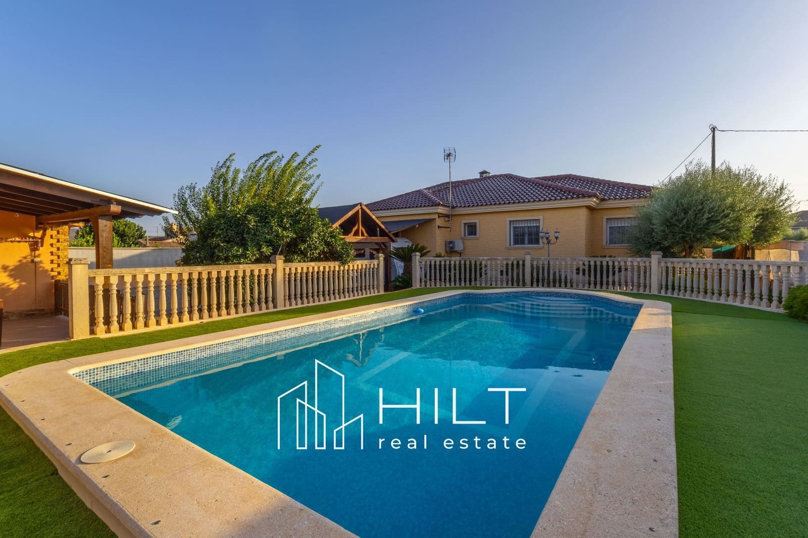 4 bedroom Villa for sale in Orihuela with pool garage - € 419,998 (Ref: 9995445)