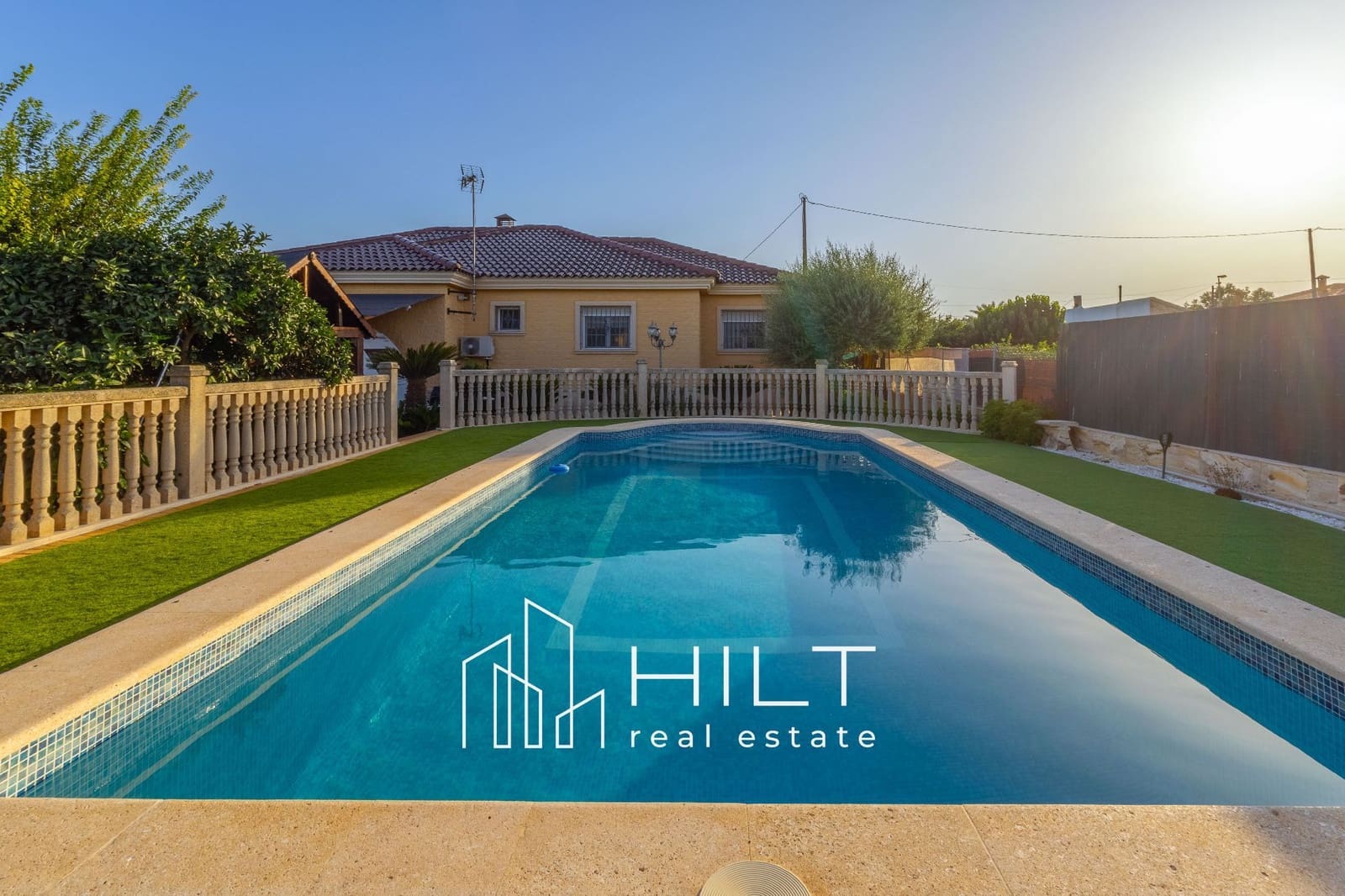 4 bedroom Villa for sale in Orihuela with pool garage - € 419,998 (Ref: 9995445)