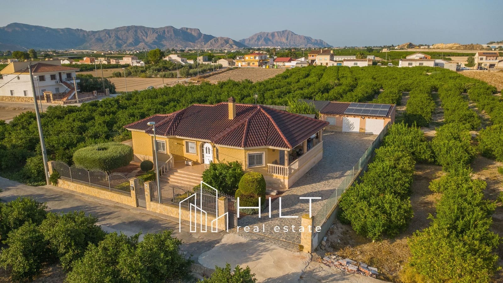 4 bedroom Villa for sale in Orihuela with pool garage - € 419,998 (Ref: 9995445)