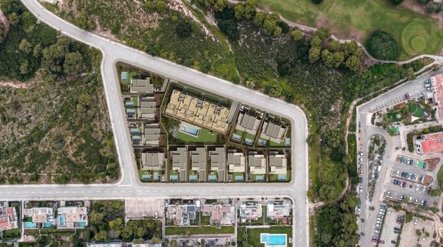 3 soveværelse Villa til salg i Algorfa med swimmingpool garage - € 779.000 (Ref: 10059159)